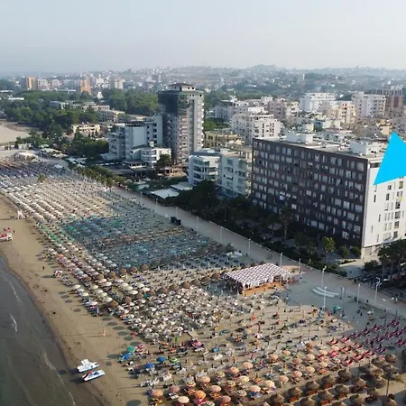 Merville 3 Apartment *