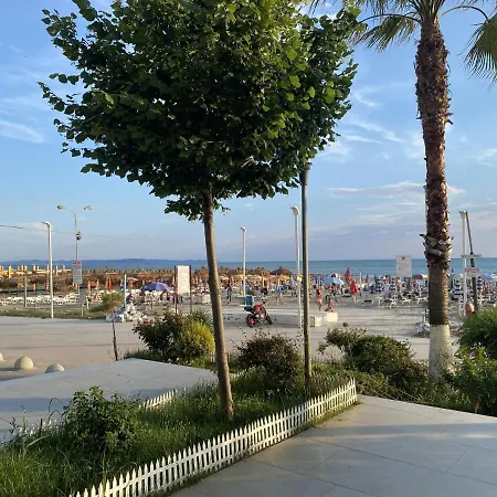 Merville 3 Apartament