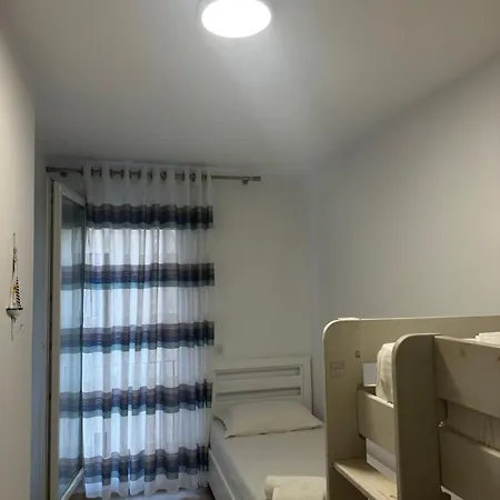 Apartament Merville 3 *